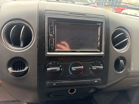 Used 2006 Ford F150 XLT image 15