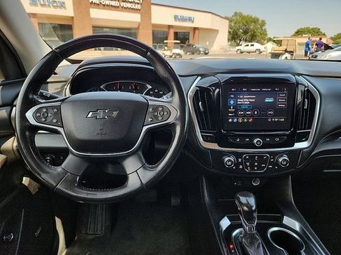 Used 2021 Chevrolet Traverse RS w/ LPO, Floor Liner Package FWD image 12