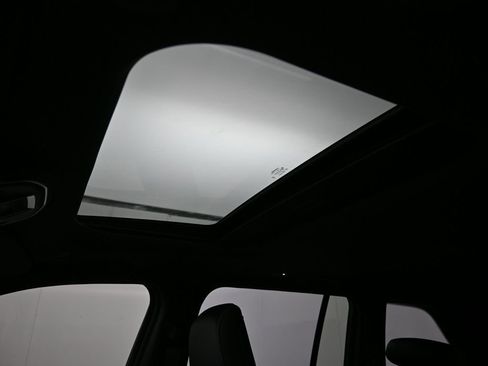 New 2025 Jeep Grand Cherokee Altitude AWD/4WD image 19