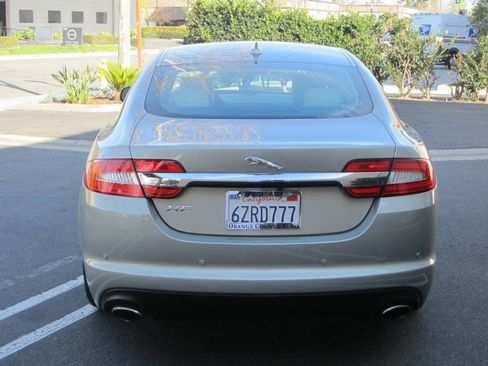Used 2013 Jaguar XF RWD image 5