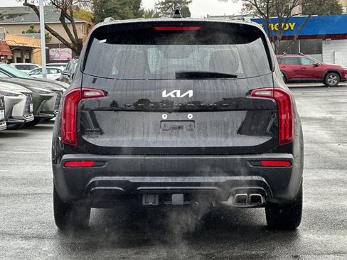 Used 2022 Kia Telluride SX w/ SX Prestige Package image 5
