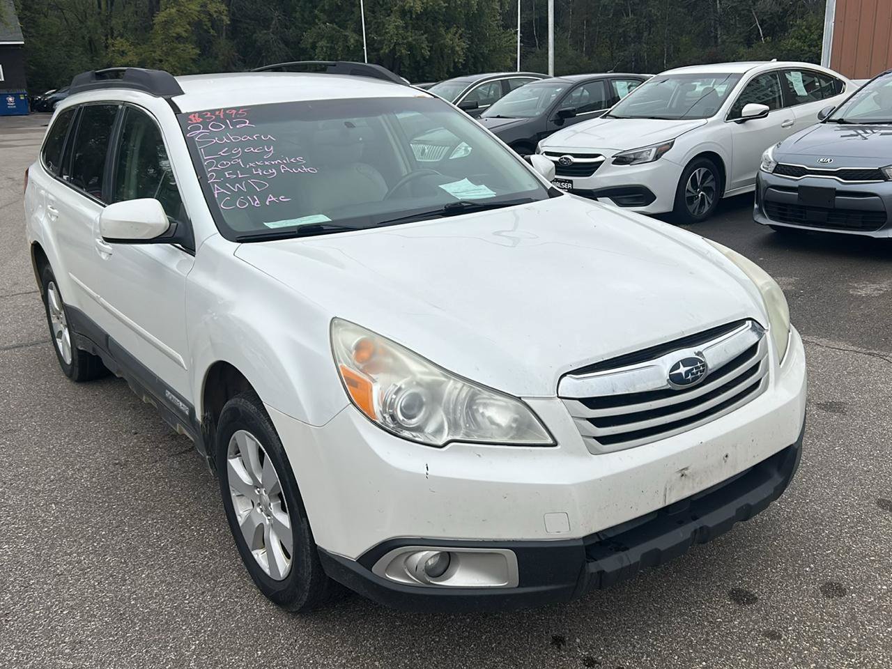 Used 2012 Subaru Outback 2.5i Premium AWD/4WD image 3
