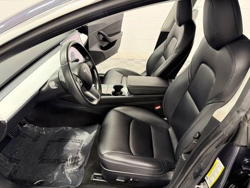 Used 2018 Tesla Model 3 Long Range image 11