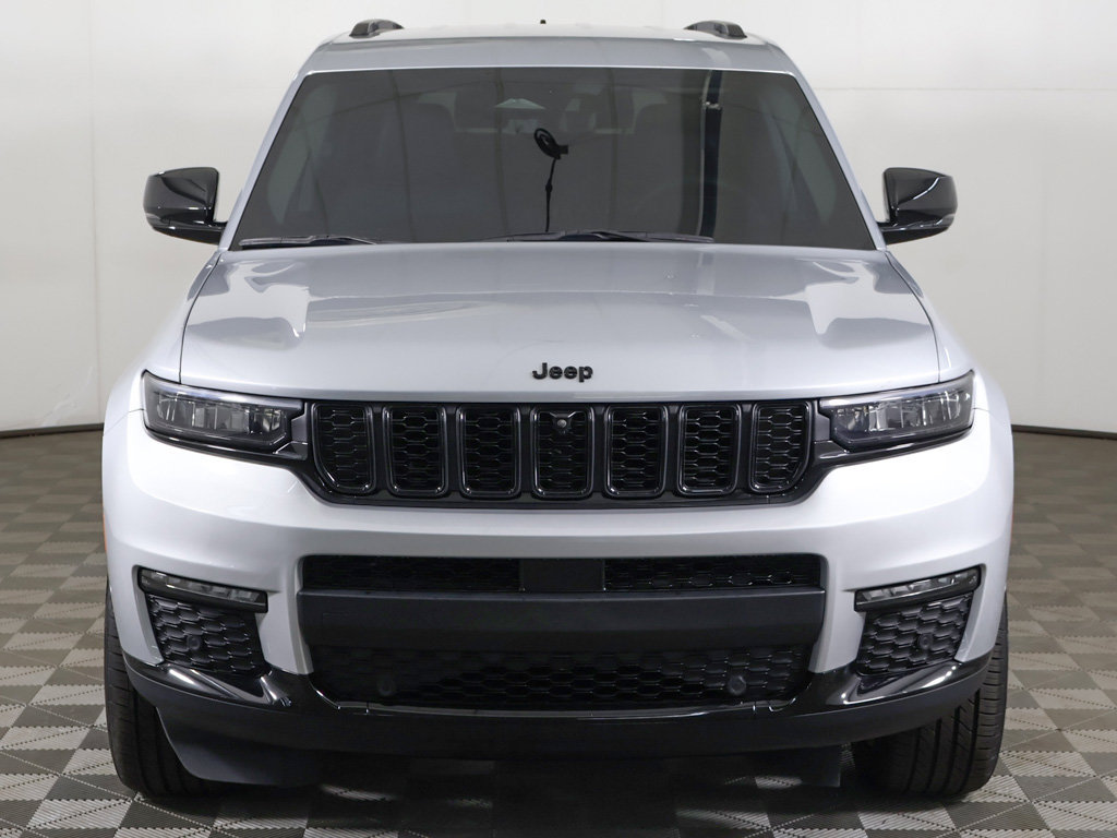 Used 2023 Jeep Grand Cherokee L Limited w/ Luxury Tech Group II AWD/4WD image 14