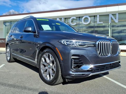 Used 2019 BMW X7 xDrive50i w/ Premium Package image 2
