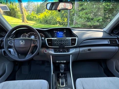 Used 2013 Honda Accord EX image 12