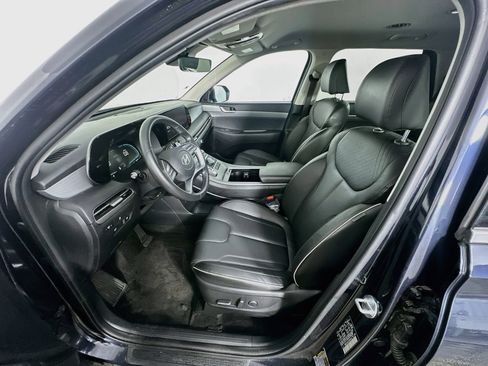 Used 2025 Hyundai Palisade SEL FWD image 13