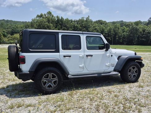 Used 2019 Jeep Wrangler Unlimited Sport AWD/4WD image 10
