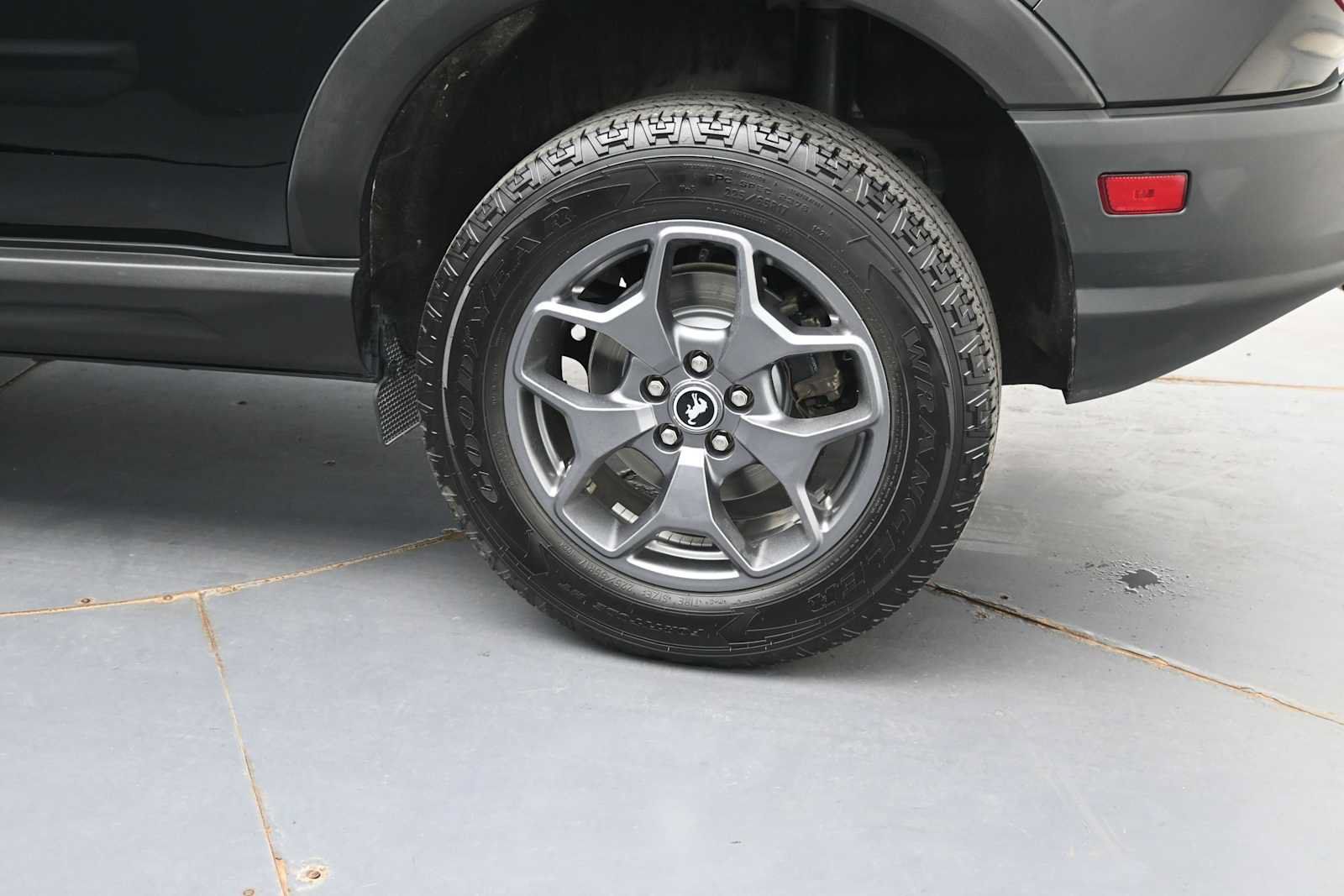 Used 2023 Ford Bronco Sport Badlands AWD/4WD image 5