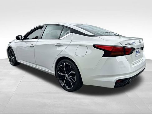 Used 2023 Nissan Altima 2.5 SR FWD image 5