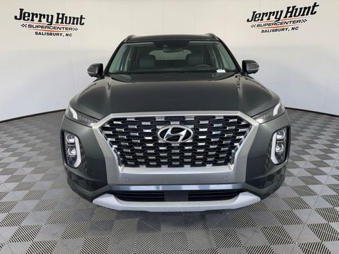 Used 2022 Hyundai Palisade Limited w/ Cargo Package FWD image 8