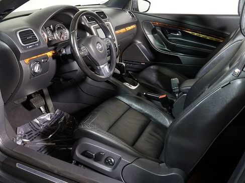 Used 2012 Volkswagen Eos Executive FWD image 13