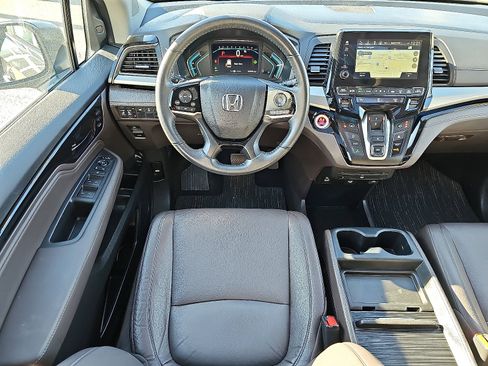 Used 2023 Honda Odyssey Touring image 17