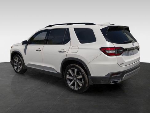 Used 2023 Honda Pilot Elite image 7