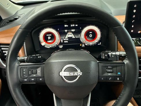 Used 2026 Nissan Rogue Platinum w/ Platinum Premium Package AWD/4WD image 27