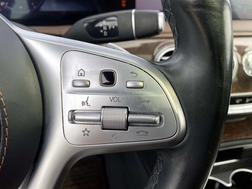 Used 2019 Mercedes-Benz S 560 4MATIC Sedan image 17