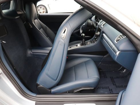 Used 2015 Porsche Boxster w/ Sport Chrono Package RWD image 37