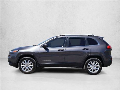 Used 2017 Jeep Cherokee Limited AWD/4WD image 9