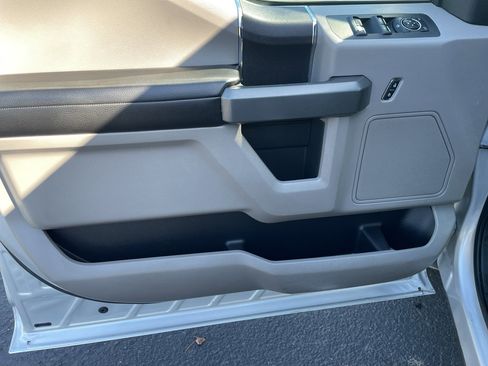 Used 2015 Ford F150 XLT w/ Equipment Group 301A Mid image 23