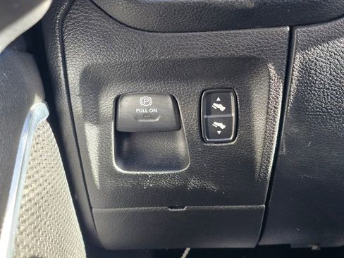 Used 2023 RAM 1500 Laramie image 39