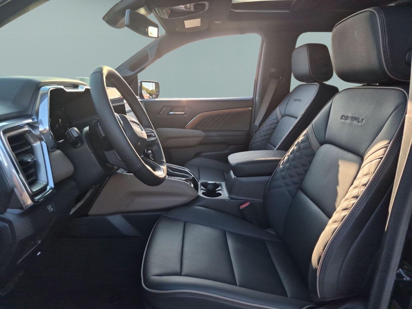 New 2026 GMC Canyon Denali AWD/4WD image 19