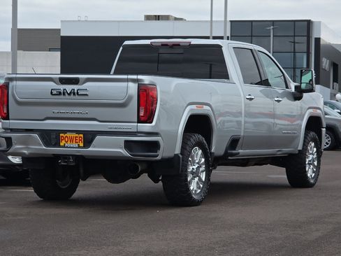 Used 2020 GMC Sierra 3500 Denali image 4