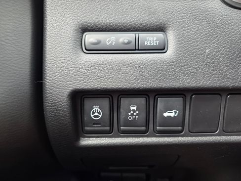Used 2019 Nissan Murano S AWD/4WD image 22