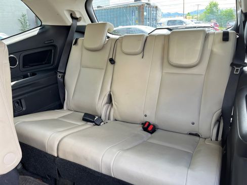 Used 2022 Subaru Ascent Limited w/ Technology Package image 32