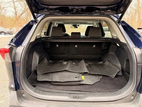 Used 2022 Toyota RAV4 XLE w/ Convenience Package image 13