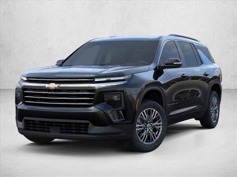 New 2026 Chevrolet Traverse LT image 8