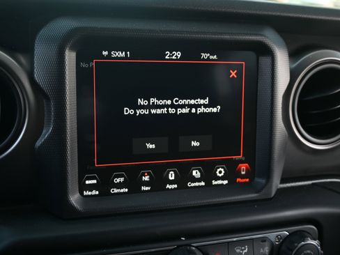 Used 2021 Jeep Wrangler Unlimited Sport image 34