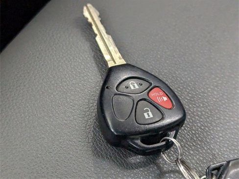 Used 2018 Toyota 4Runner SR5 Premium image 23