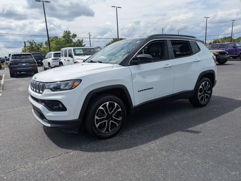 Used 2024 Jeep Compass Limited AWD/4WD image 8