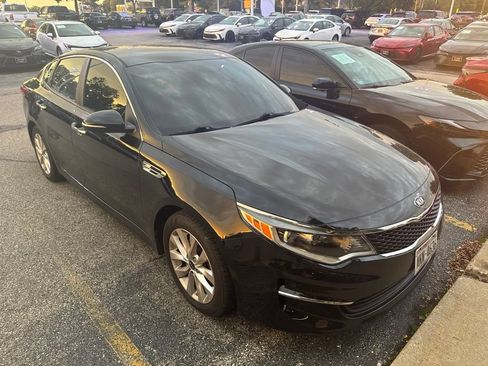 Used 2017 Kia Optima LX FWD image 1