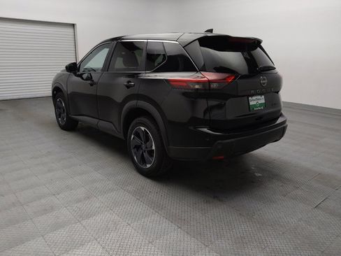 Used 2024 Nissan Rogue SV AWD/4WD image 5