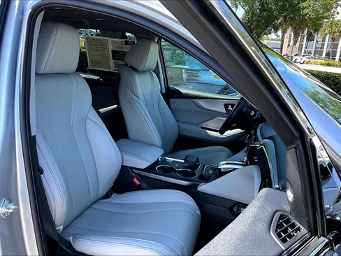 Used 2024 Acura MDX SH-AWD w/ Technology Package image 9