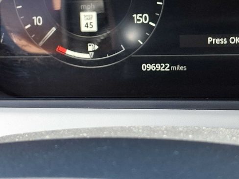 Used 2020 Land Rover Range Rover Velar S AWD/4WD image 22