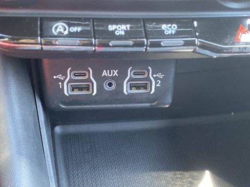 Used 2024 Dodge Durango GT w/ Blacktop Package RWD image 33