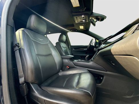 Used 2021 Cadillac XT6 Premium Luxury image 32