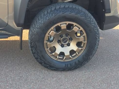 Used 2024 Toyota Tacoma 4x4 Double Cab Hybrid image 32