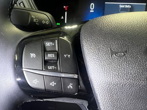 Used 2025 Ford Escape Active w/ Cold Weather Package FWD image 21
