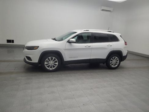 Used 2019 Jeep Cherokee Latitude w/ Popular Appearance Group FWD image 2