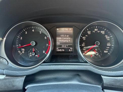 Used 2016 Volkswagen Passat 1.8T SE FWD image 31