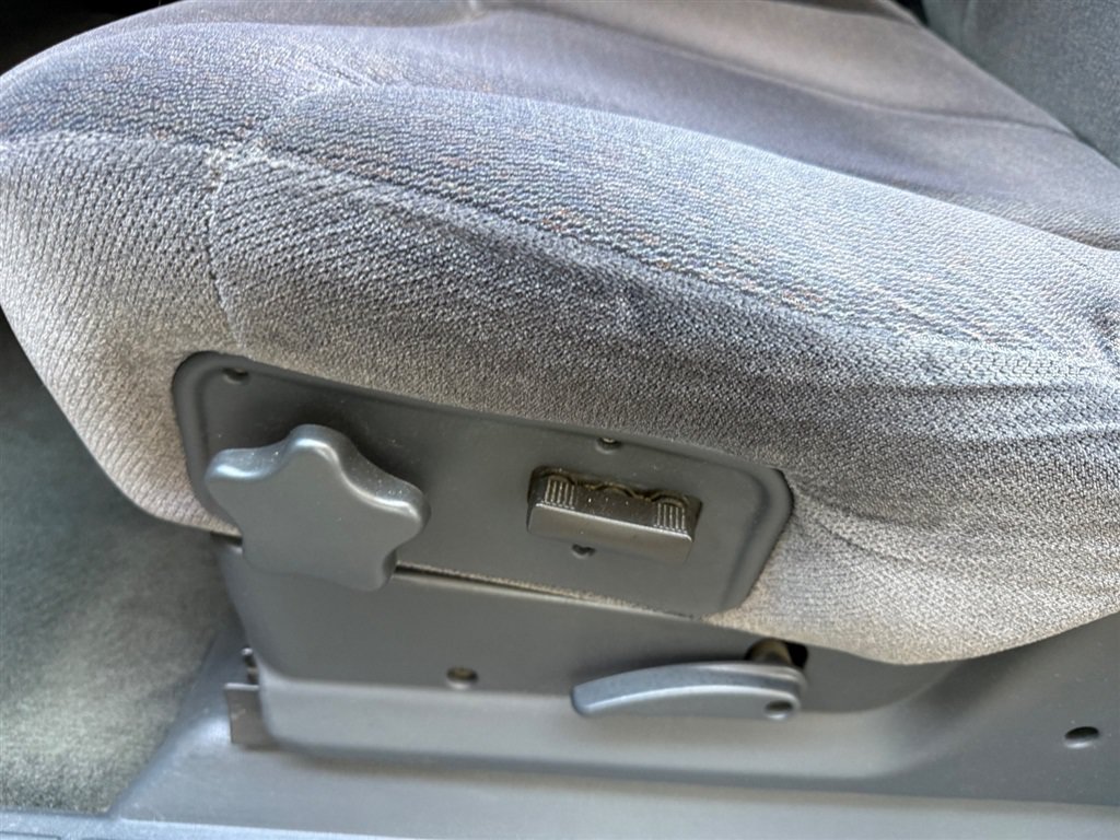 Used 2002 GMC Sierra 1500 2WD Regular Cab image 6