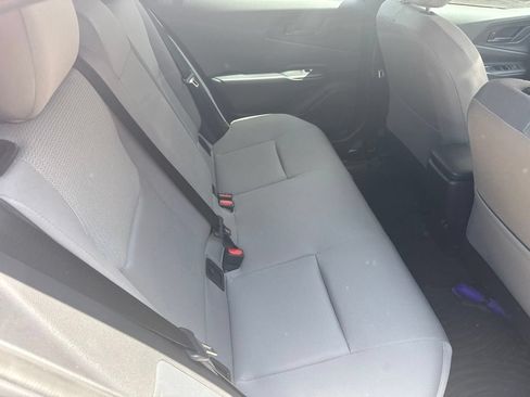 Used 2025 Toyota Prius LE FWD image 8