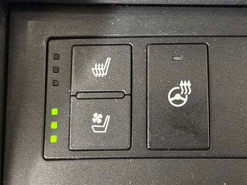 Used 2023 Lexus IS 350 F Sport image 31