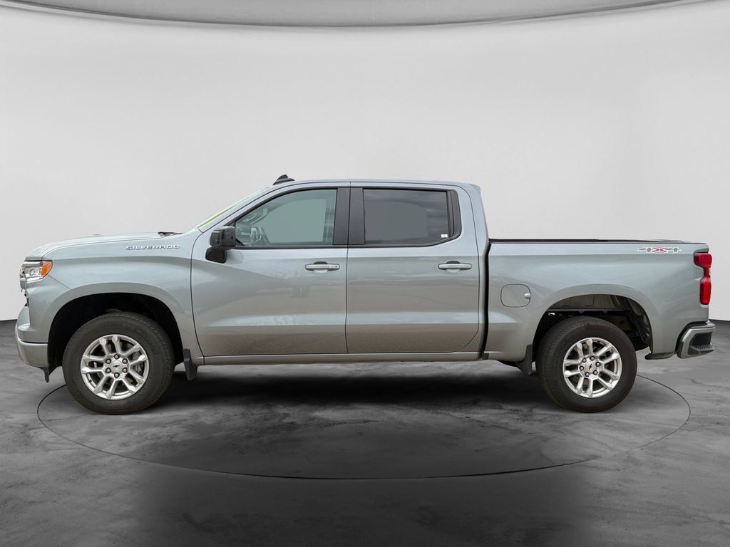 Used 2026 Chevrolet Silverado 1500 RST AWD/4WD image 7