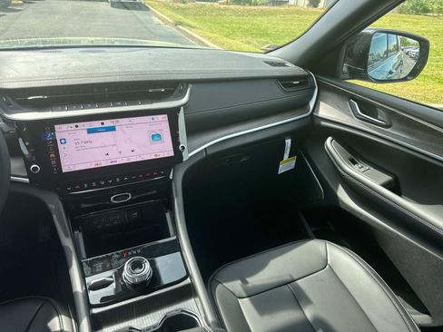 New 2026 Jeep Grand Cherokee L Limited AWD/4WD image 20