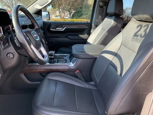Used 2023 GMC Sierra 1500 SLT w/ SLT Premium Package image 5