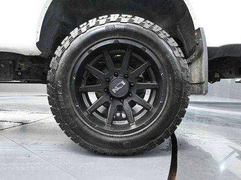 Used 2023 Ford F250 Lariat w/ Lariat Ultimate Package AWD/4WD image 15